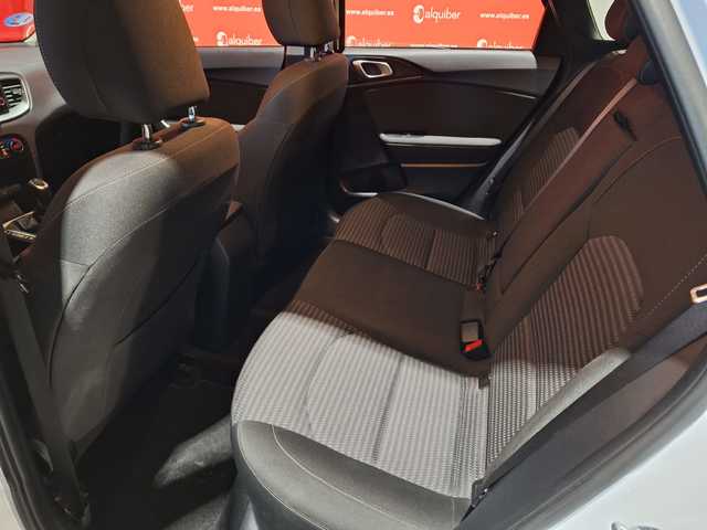 Kia Ceed 1.6 MHEV iMT Drive 100 kW (136 CV)