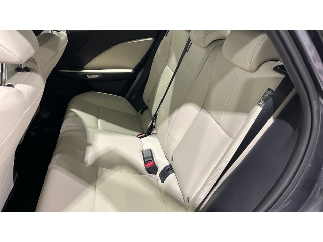 Lexus LBX 1.5 HEV Elegant 100 kW (136 CV)