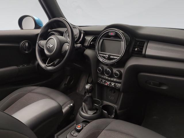 fotoG 7 del MINI MINI Cooper Cabrio 100 kW (136 CV) 136cv Gasolina del 2018 en Málaga