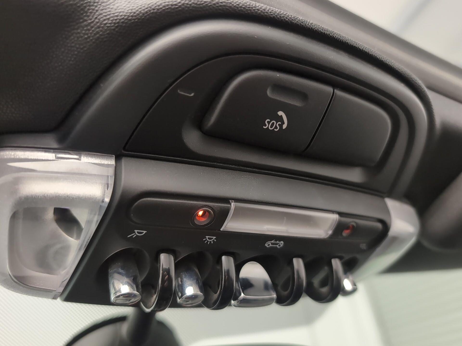 fotoG 14 del MINI MINI Cooper Cabrio 100 kW (136 CV) 136cv Gasolina del 2018 en Málaga