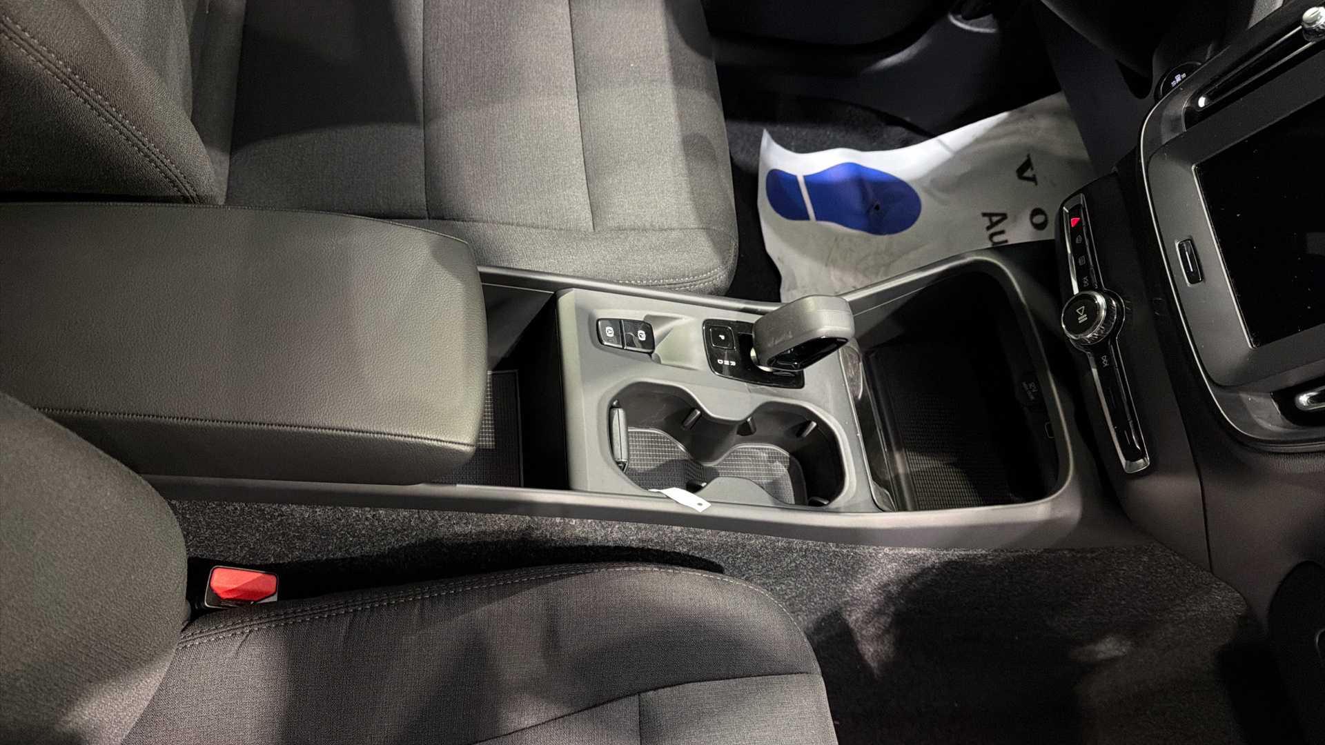 Volvo XC40 segunda mano 99280524 - 44