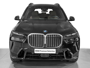 Fotos de BMW X7 xDrive40d color Negro. Año 2025. 259KW(352CV). Diésel. En concesionario Caetano Cuzco, Salvatierra de Madrid