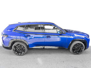 Fotos de BMW XM 50e color Azul. Año 2025. 350KW(476CV). Híbrido Electro/Gasolina. En concesionario Caetano Cuzco, Salvatierra de Madrid