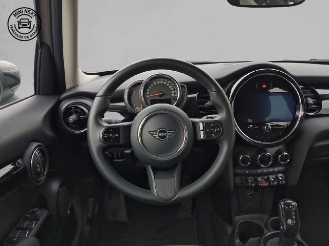 fotoG 10 del MINI MINI Cooper 5 Puertas 100 kW (136 CV) 136cv Gasolina del 2022 en Toledo