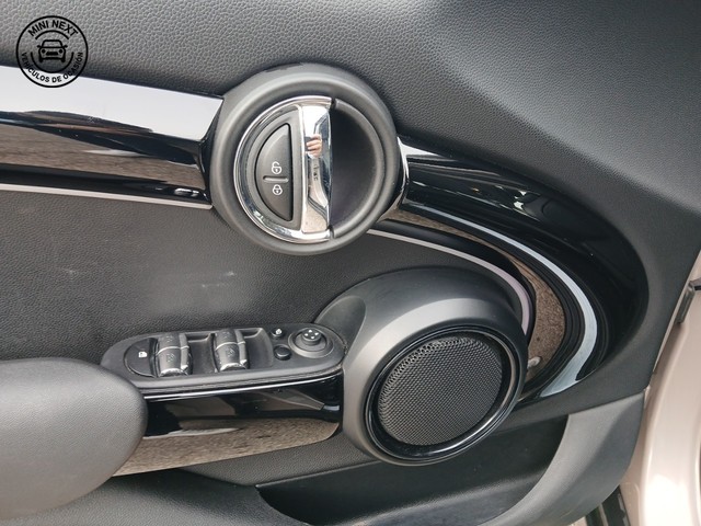 fotoG 12 del MINI MINI Cooper 5 Puertas 100 kW (136 CV) 136cv Gasolina del 2022 en Toledo