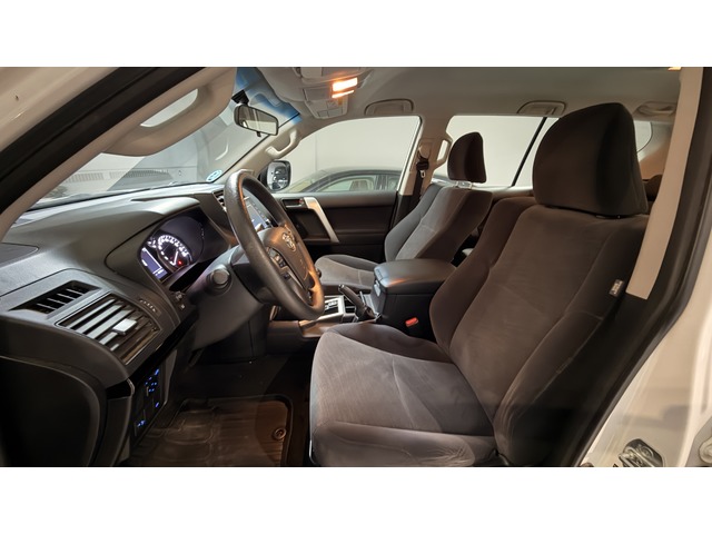 Toyota Land Cruiser 2.8 D-4D GX 150 kW (204 CV)