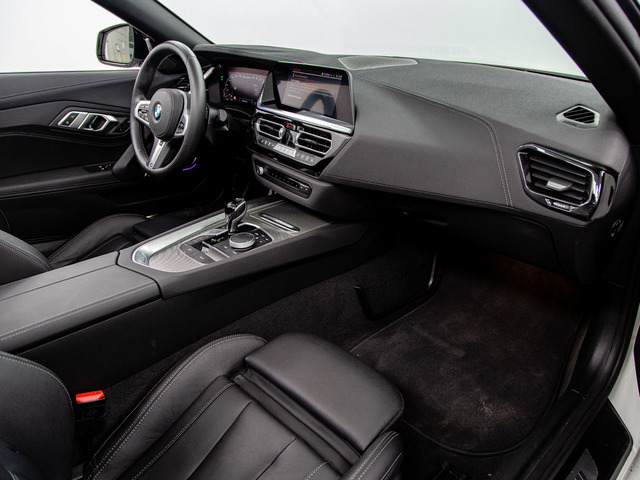 BMW Z4 M40i Cabrio color Blanco. Año 2025. 250KW(340CV). Gasolina. En concesionario Móvil Begar Alicante de Alicante