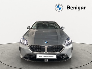 Fotos de BMW Serie 1 120d color Gris. Año 2025. 120KW(163CV). Diésel. En concesionario Hispamovil Elche de Alicante