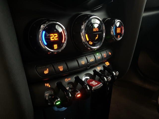 fotoG 14 del MINI MINI Cooper 5 Puertas 100 kW (136 CV) 136cv Gasolina del 2021 en Alicante