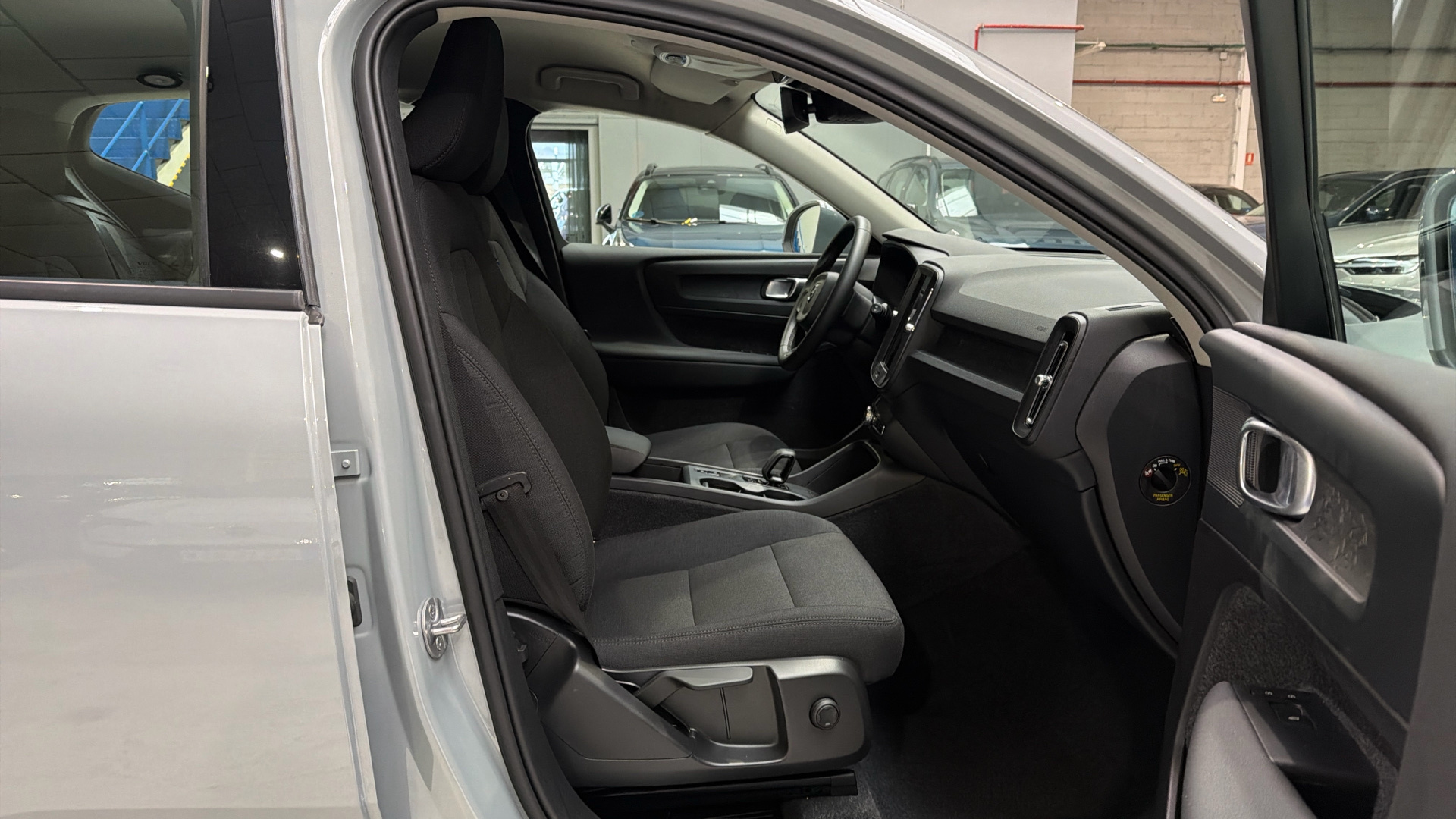 Volvo XC40 segunda mano 100111911 - 37