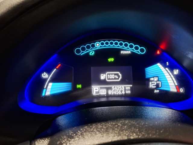 Nissan Leaf 30kWh Visia 80 kW (109 CV)