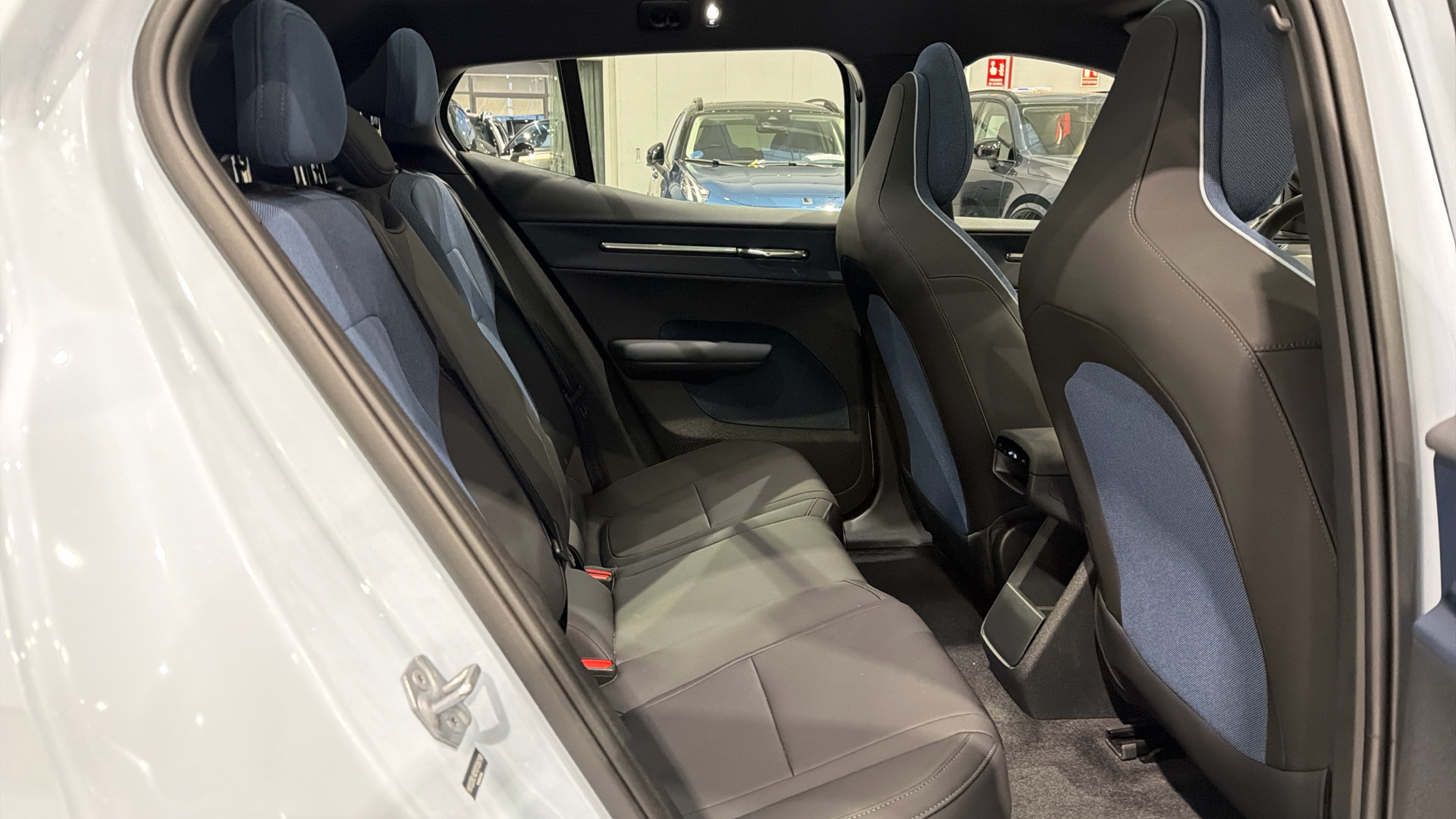 Volvo EX30 segunda mano 100533782 - 27