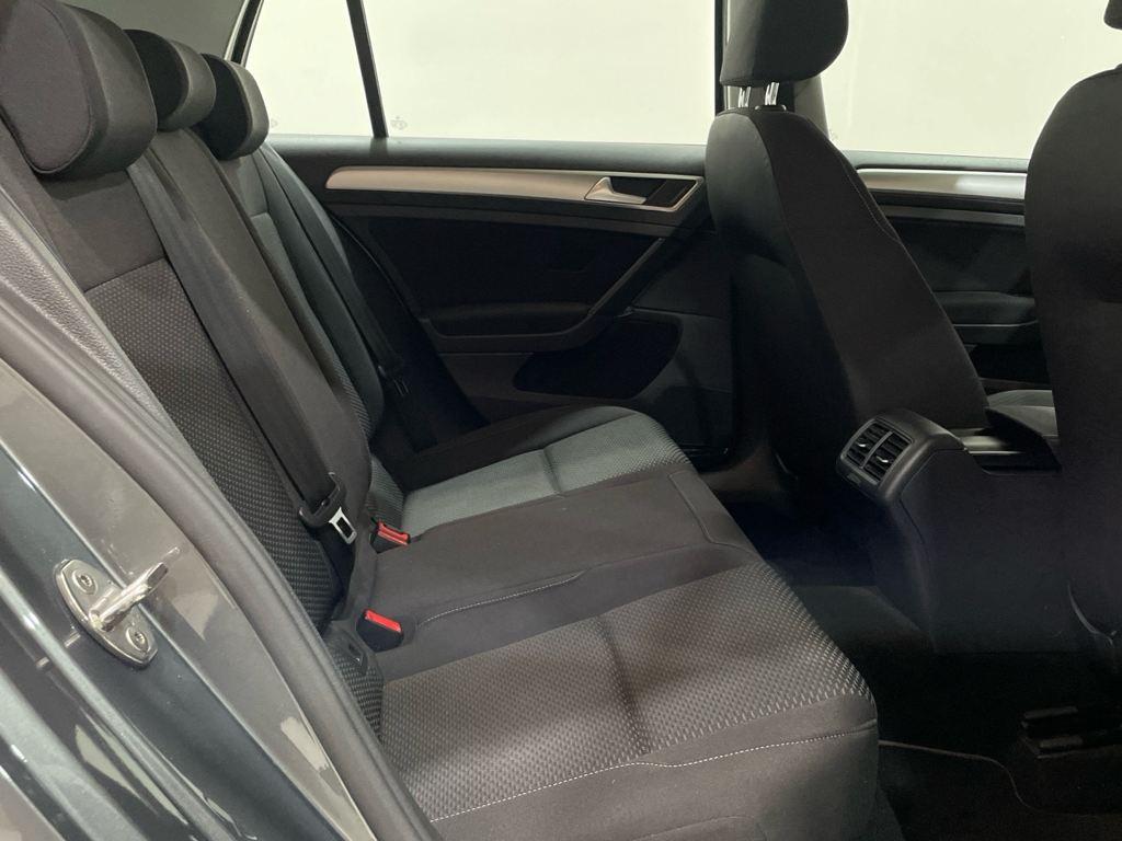 Volkswagen Golf 1.0 TSI en Barcelona