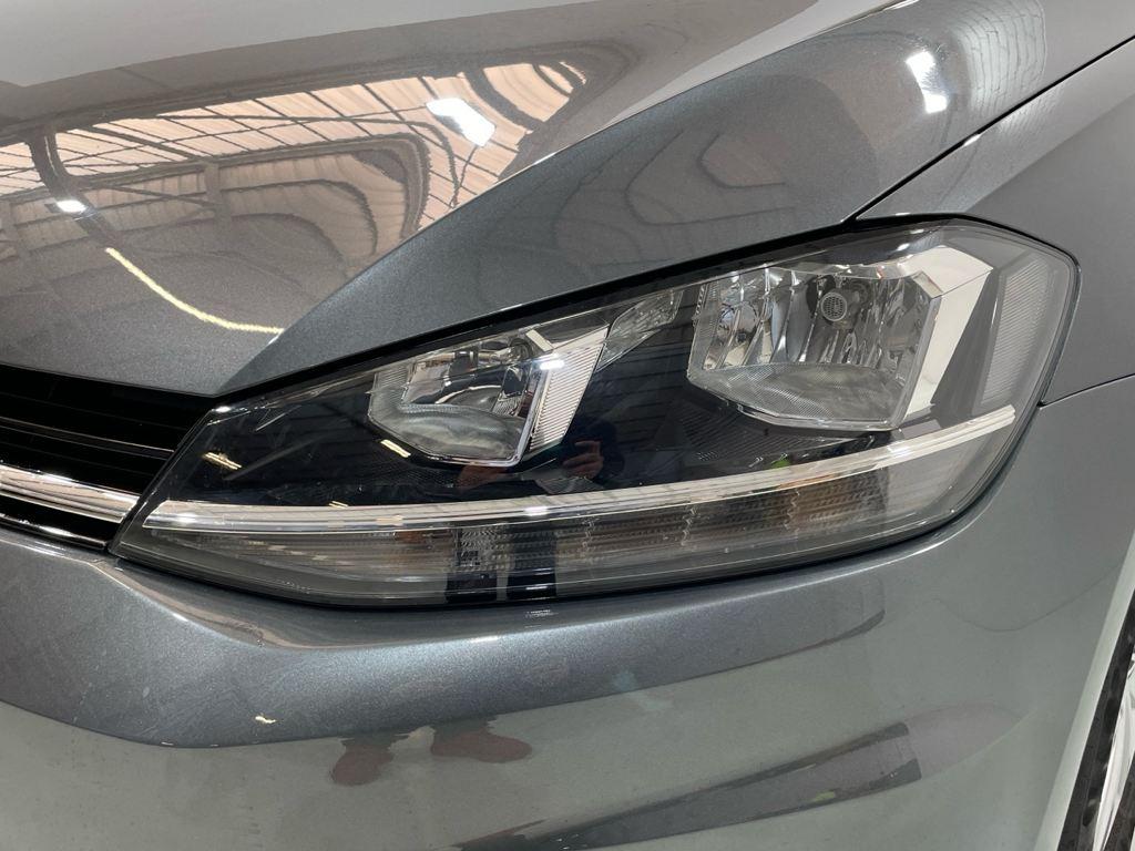 Volkswagen Golf 1.0 TSI en Barcelona