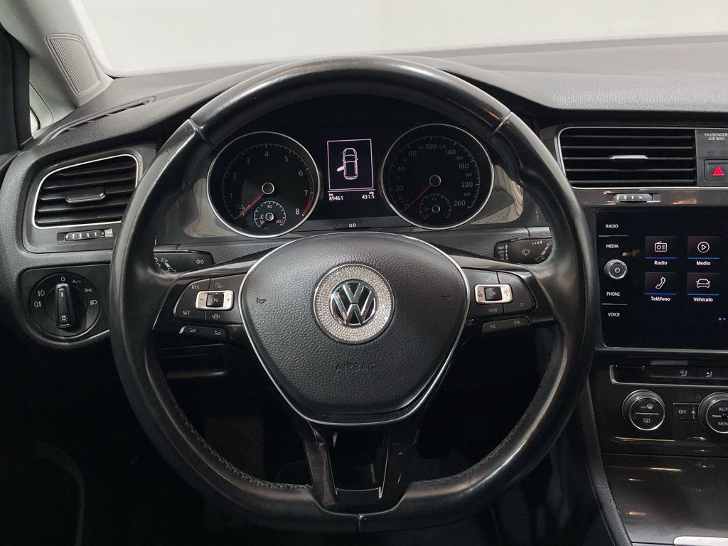 Volkswagen Golf 1.0 TSI en Barcelona