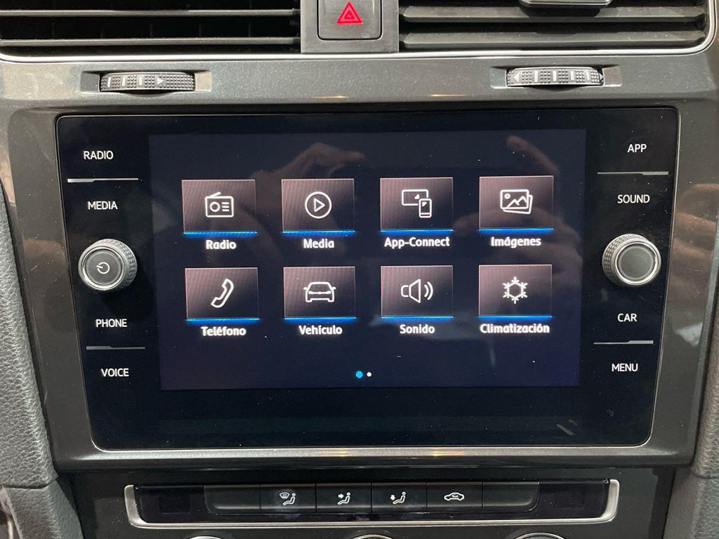 Volkswagen Golf 1.0 TSI en Barcelona