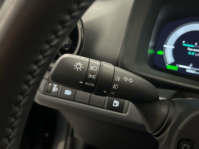 Toyota C-HR 1.8 Advance Hybrid 103 kW (140 CV)