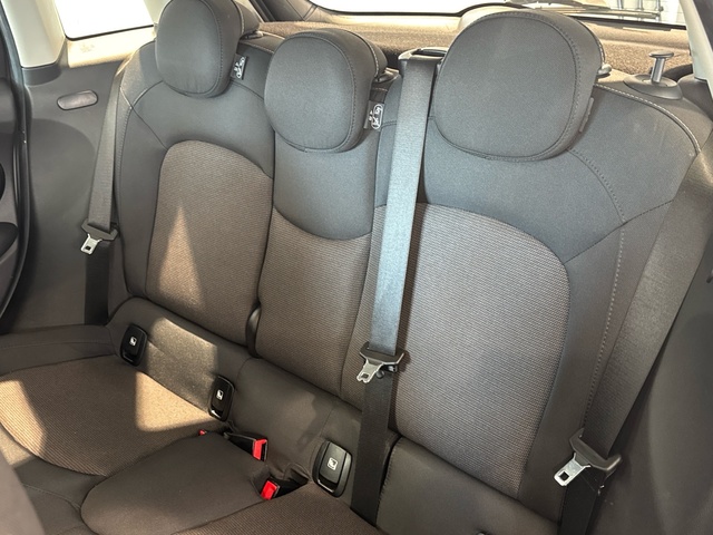 fotoG 8 del MINI MINI Cooper 5 Puertas 100 kW (136 CV) 136cv Gasolina del 2022 en Burgos