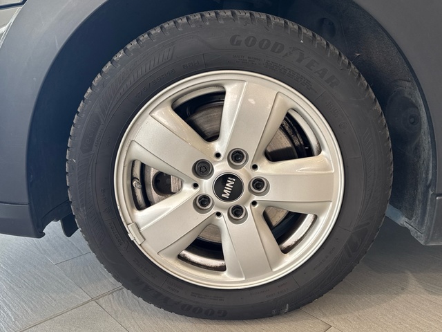 fotoG 10 del MINI MINI Cooper 5 Puertas 100 kW (136 CV) 136cv Gasolina del 2022 en Burgos