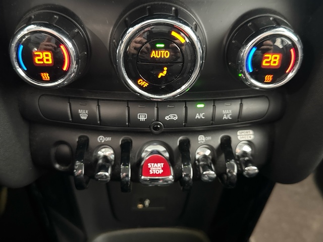 fotoG 24 del MINI MINI Cooper 5 Puertas 100 kW (136 CV) 136cv Gasolina del 2022 en Burgos