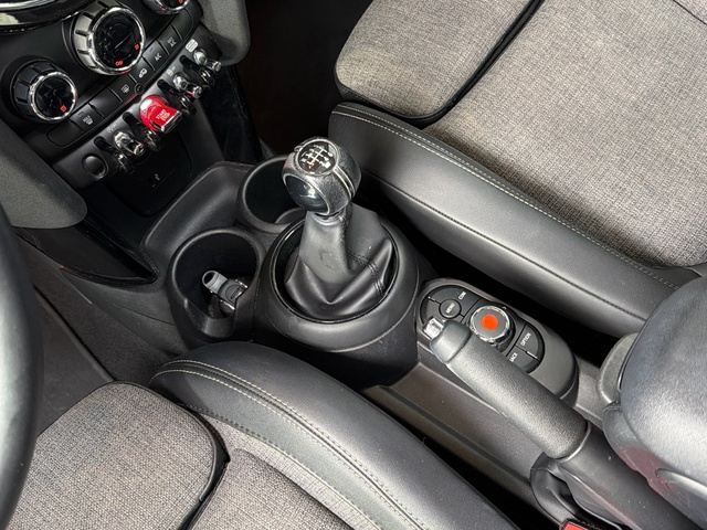 fotoG 17 del MINI MINI Cooper 100 kW (136 CV) 136cv Gasolina del 2022 en Asturias