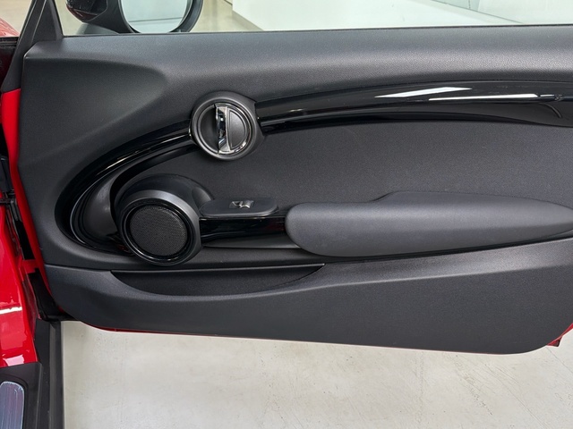 fotoG 18 del MINI MINI Cooper 100 kW (136 CV) 136cv Gasolina del 2022 en Asturias