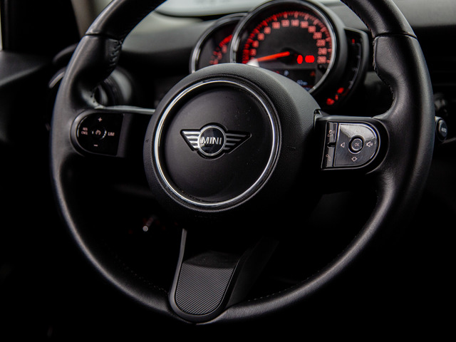 fotoG 15 del MINI MINI Cooper 5 Puertas 100 kW (136 CV) 136cv Gasolina del 2021 en Alicante