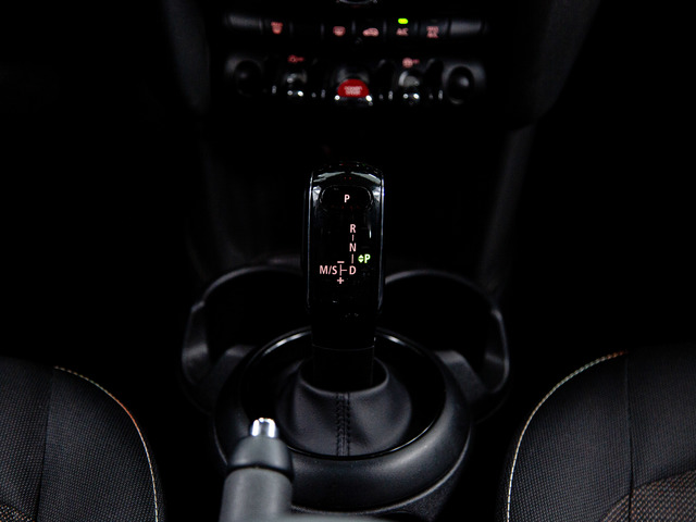 fotoG 17 del MINI MINI Cooper 5 Puertas 100 kW (136 CV) 136cv Gasolina del 2021 en Alicante