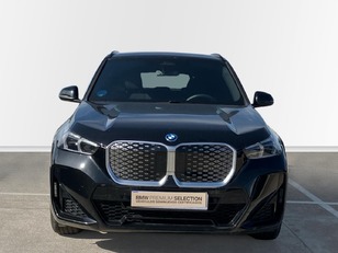 Fotos de BMW iX1 xDrive30 color Negro. Año 2025. 230KW(313CV). Eléctrico. En concesionario Proa Premium Palma de Illes Balears