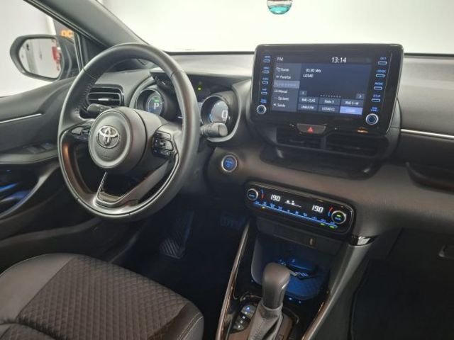 Toyota Yaris 120H Style 85 kW (116 CV)