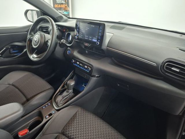 Toyota Yaris 120H Style 85 kW (116 CV)
