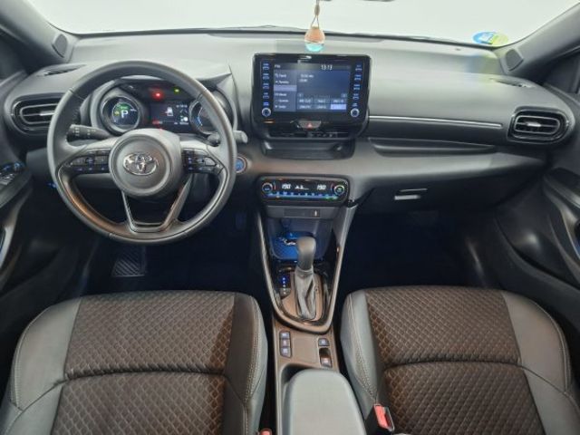 Toyota Yaris 120H Style 85 kW (116 CV)