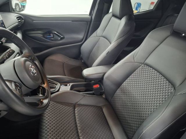 Toyota Yaris 120H Style 85 kW (116 CV)