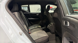 Volvo XC40 B3 G Ocasión 120 KW (163CV) - 27