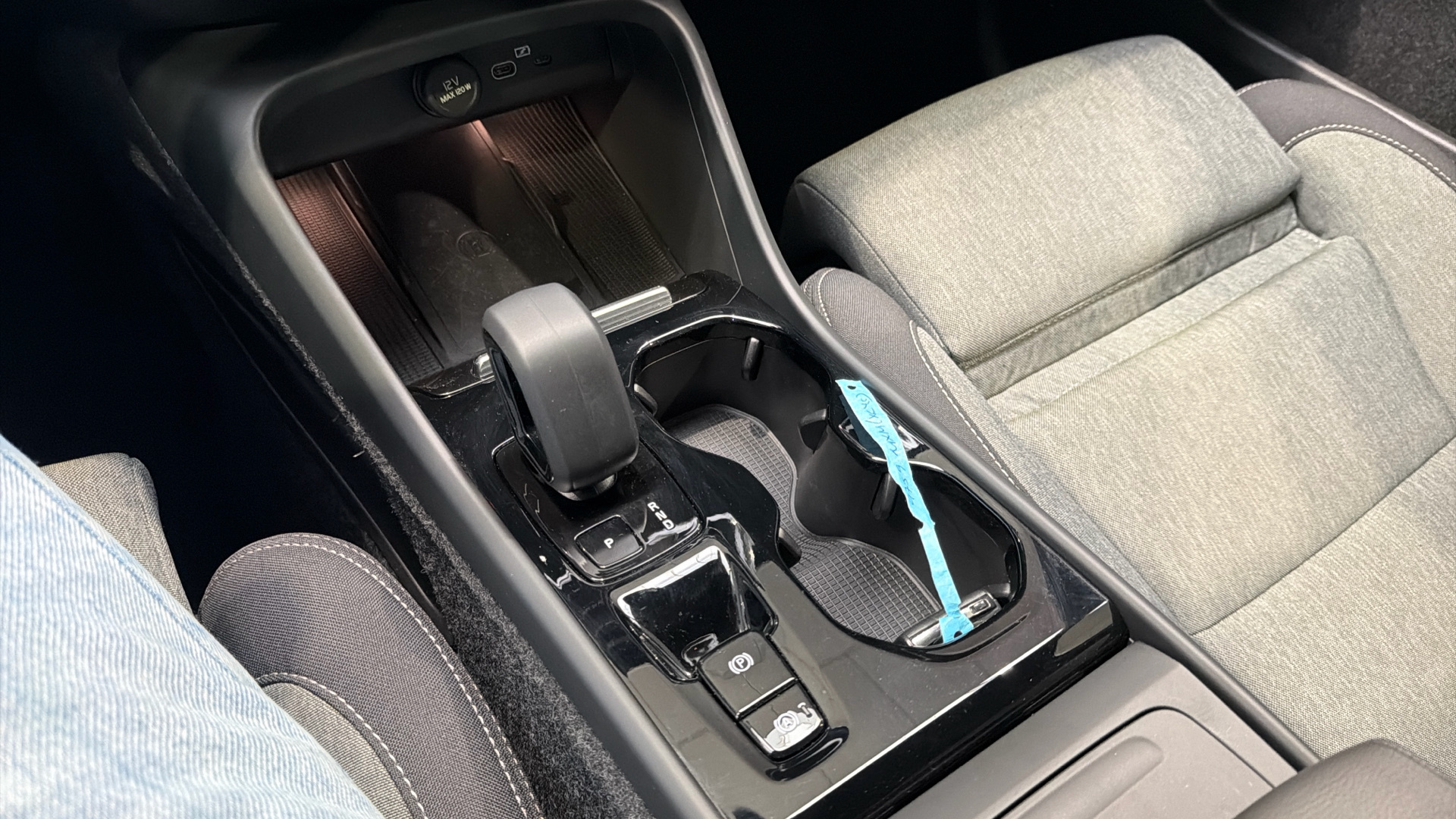 Volvo XC40 segunda mano 103918896 - 23