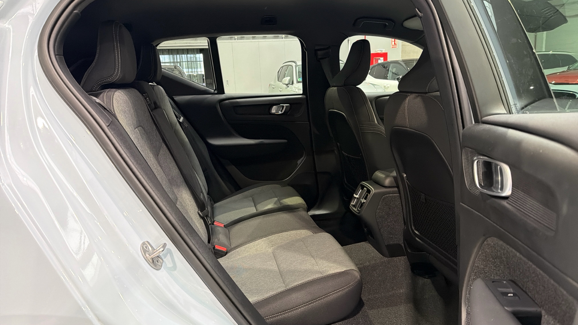 Volvo XC40 segunda mano 103918896 - 28