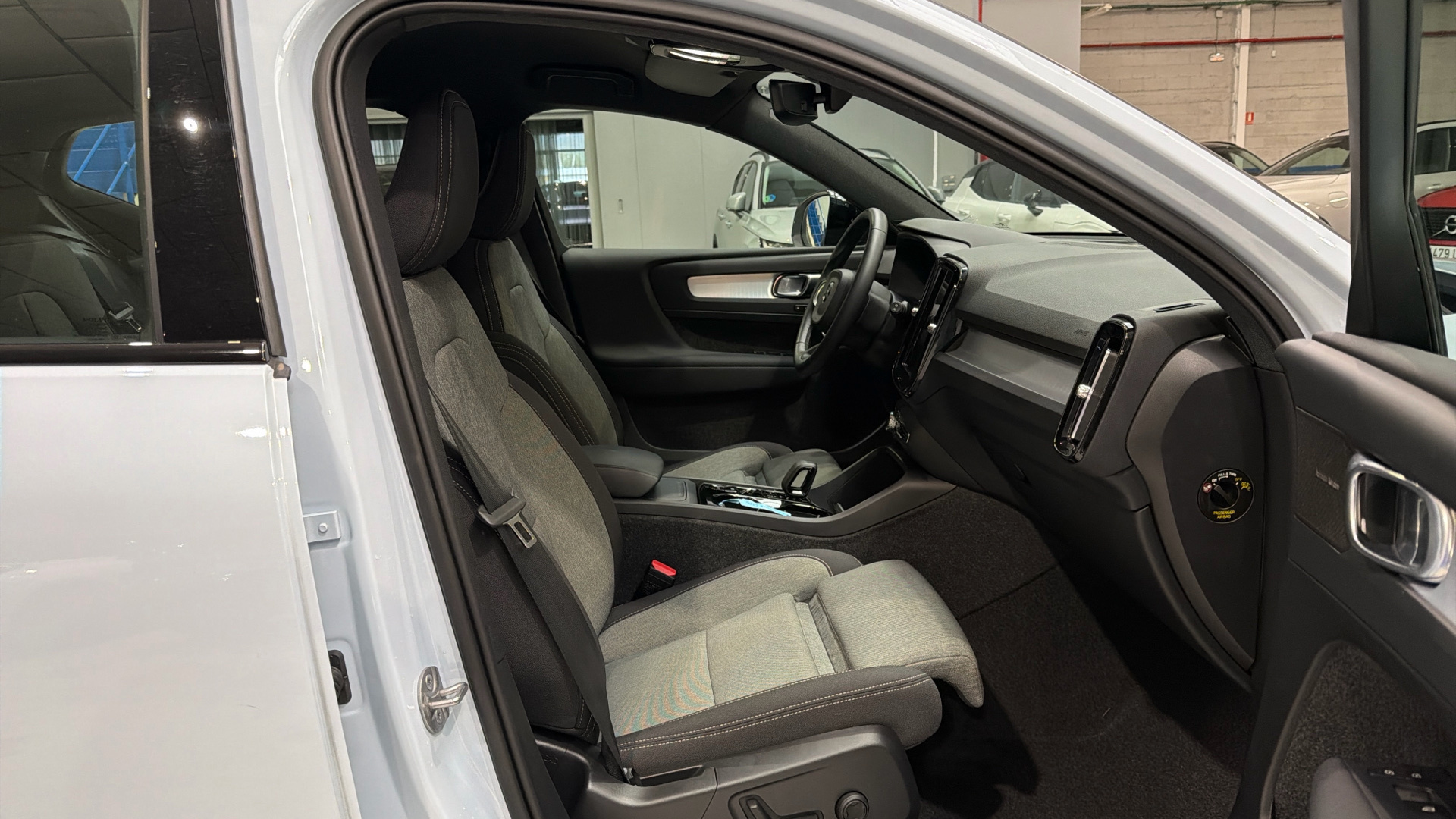 Volvo XC40 segunda mano 103918896 - 43