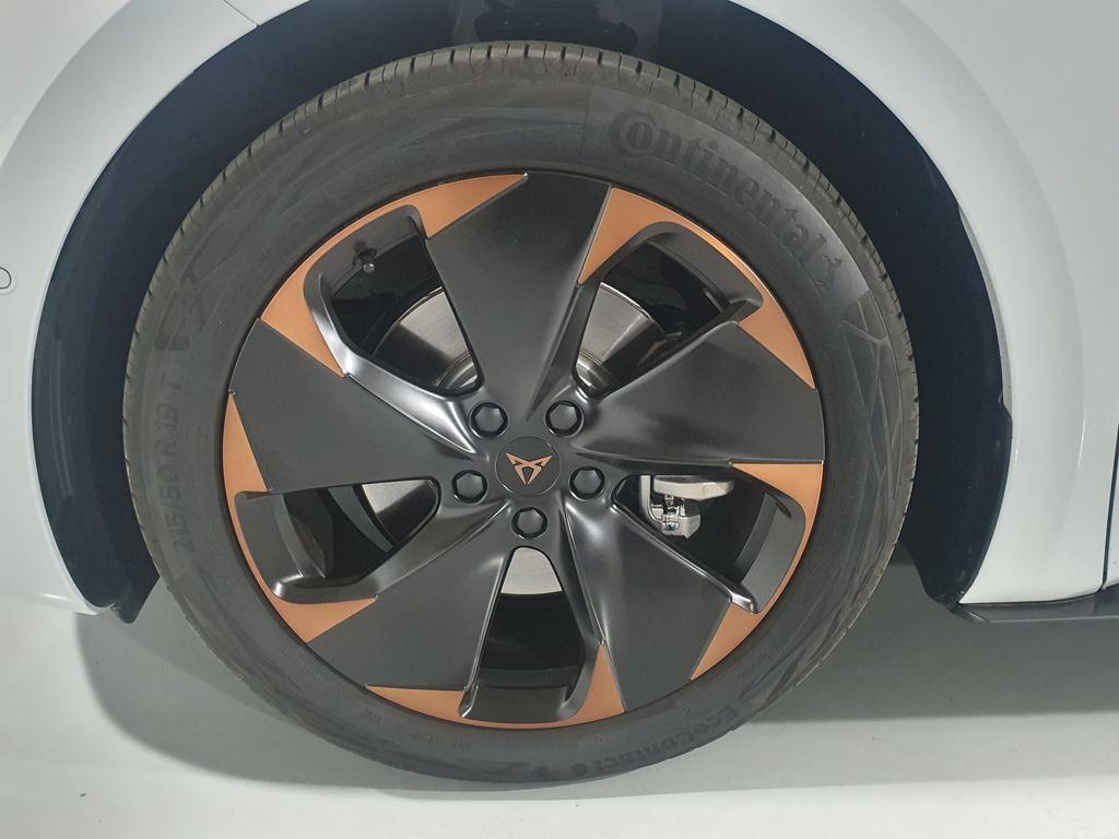 58 kWh 150 kW (204 CV)