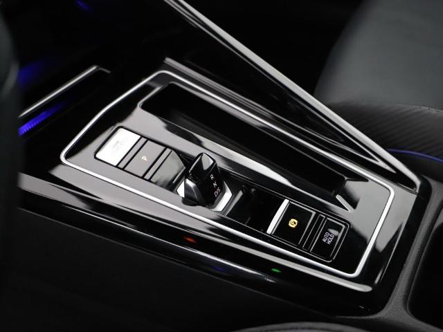 Volkswagen Golf Variant R 2.0 TSI 4Motion 235 kW (320 CV) DSG