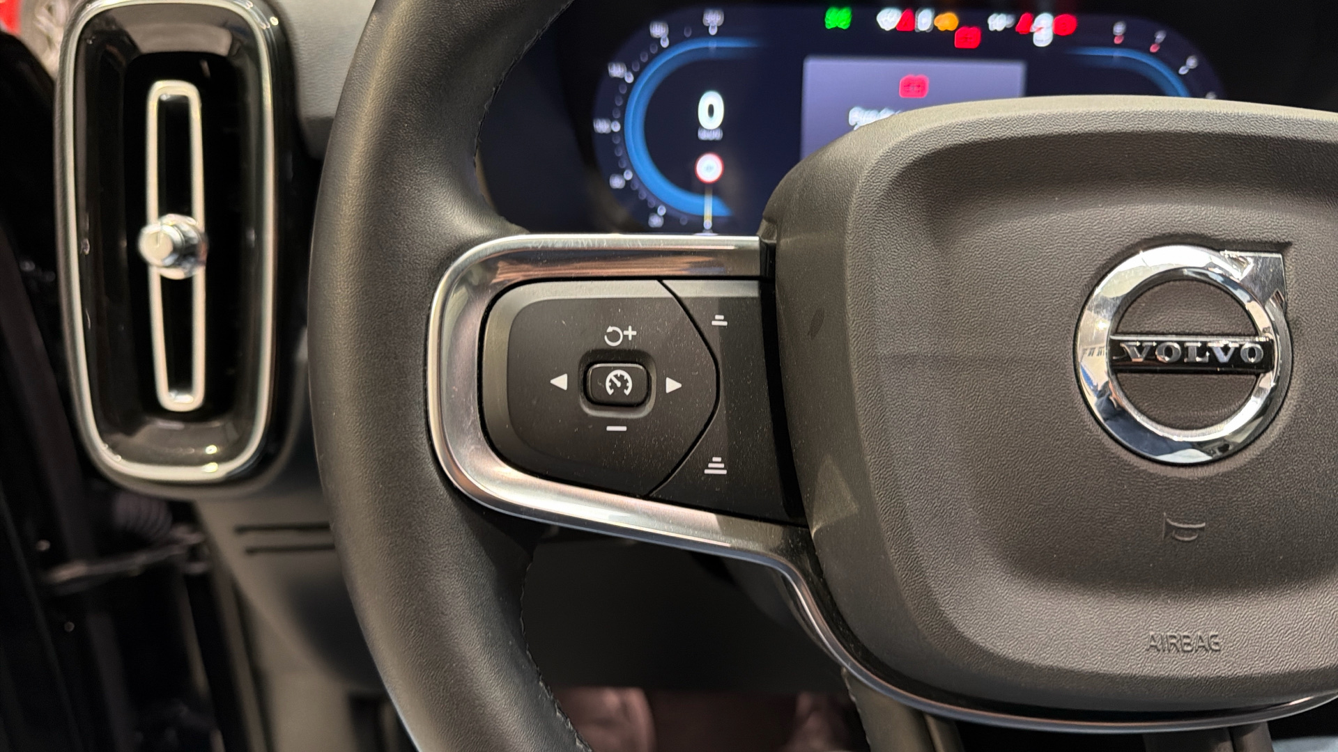 Volvo XC40 segunda mano 105287510 - 18