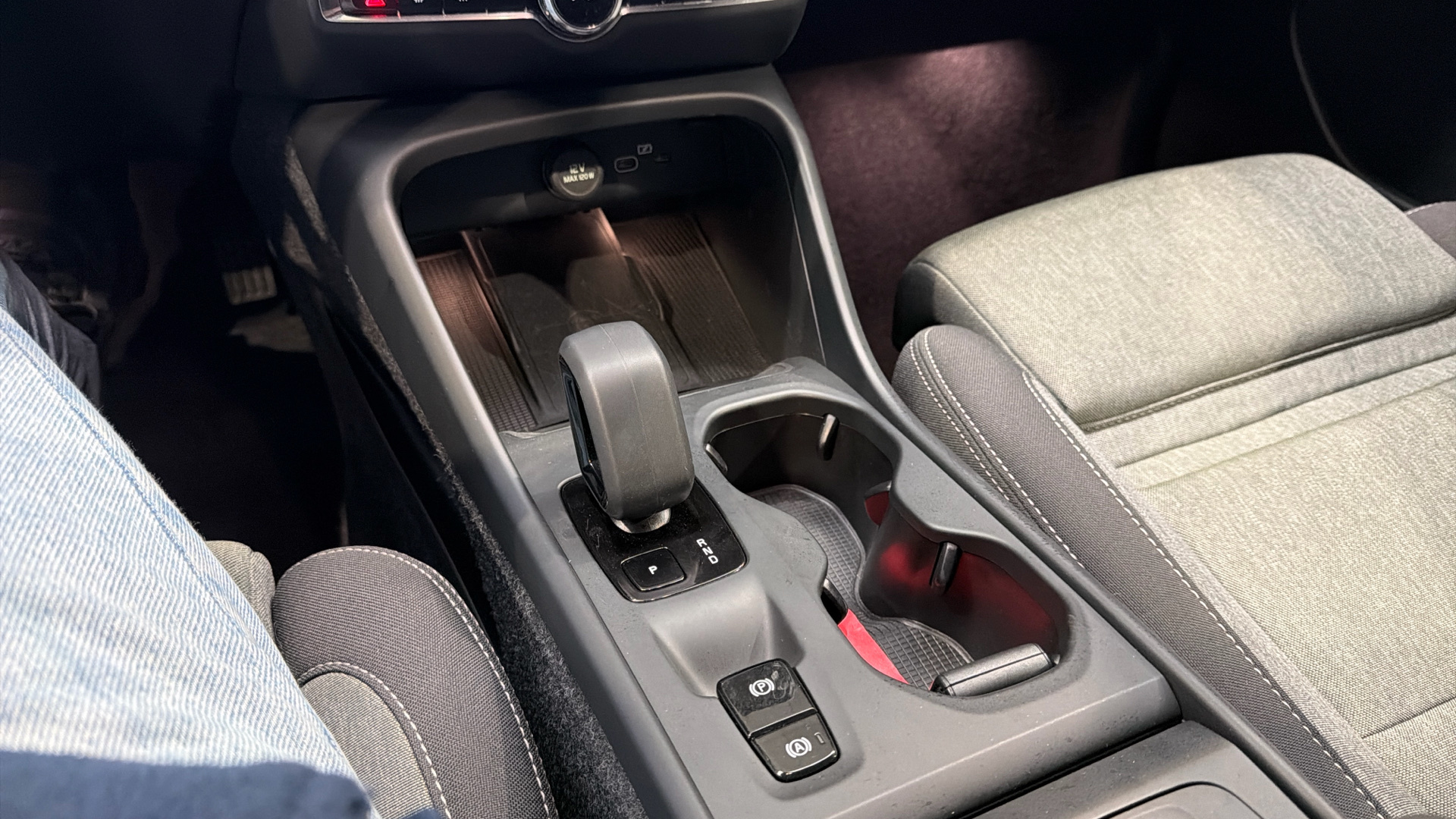 Volvo XC40 segunda mano 105287510 - 23