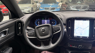 Volvo XC40 B3 G Ocasión 120 KW (163CV) - 9