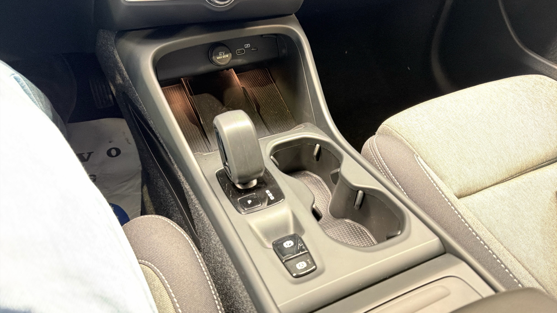 Volvo XC40 segunda mano 105287531 - 23