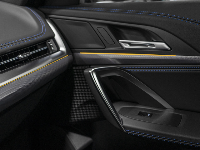 BMW X1 sDrive20d color Gris Plata. Año 2024. 120KW(163CV). Diésel. En concesionario Caetano Cuzco, Alcalá de Madrid