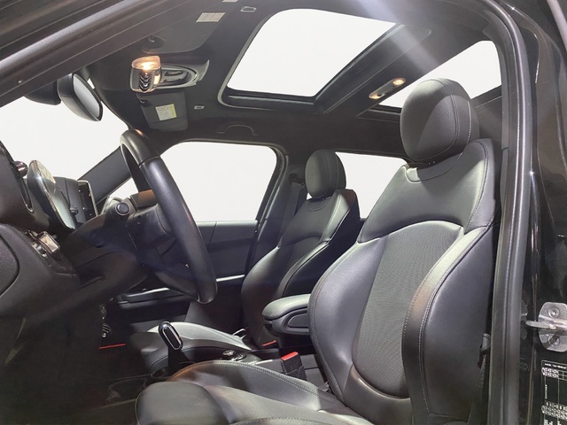 fotoG 10 del MINI MINI Countryman Cooper 100 kW (136 CV) 136cv Gasolina del 2022 en Alicante