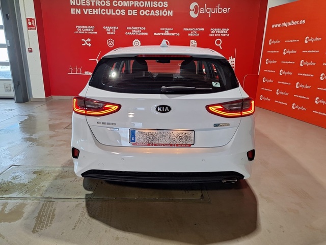 Kia Ceed 1.6 MHEV iMT Drive 100 kW (136 CV)