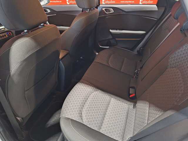 Kia Ceed 1.6 MHEV iMT Drive 100 kW (136 CV)