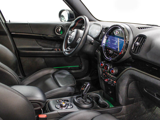 fotoG 7 del MINI MINI Countryman Cooper 100 kW (136 CV) 136cv Gasolina del 2020 en Barcelona