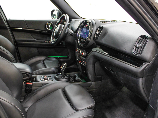 fotoG 9 del MINI MINI Countryman Cooper 100 kW (136 CV) 136cv Gasolina del 2020 en Barcelona