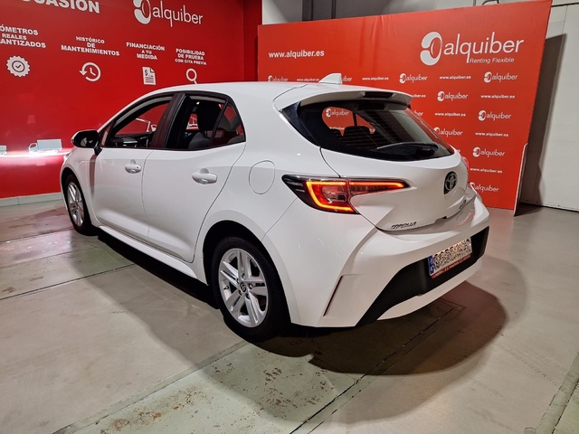 Toyota Corolla 125H Business E-CVT 90 kW (122 CV)